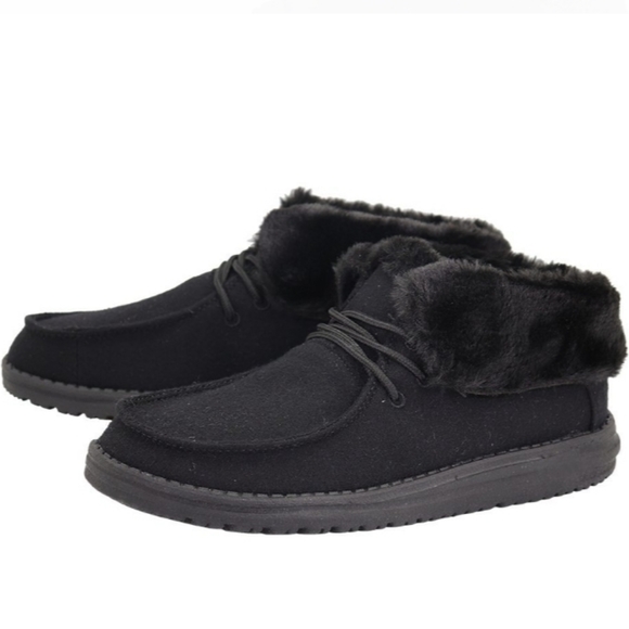 Hey Dude Booties W(9) M(8) FUZZY! - Picture 1 of 3